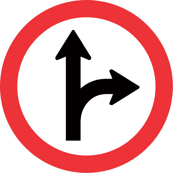 Sinalização de Trânsito - Siga em Frente ou à Direita