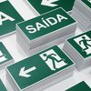 Sinalização de Emergência: Como Escolher o Tamanho Adequado da Placa